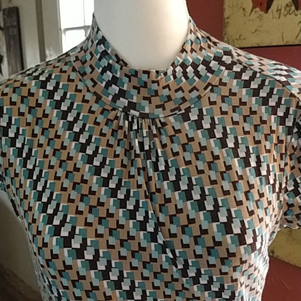 Merono short sleeve top